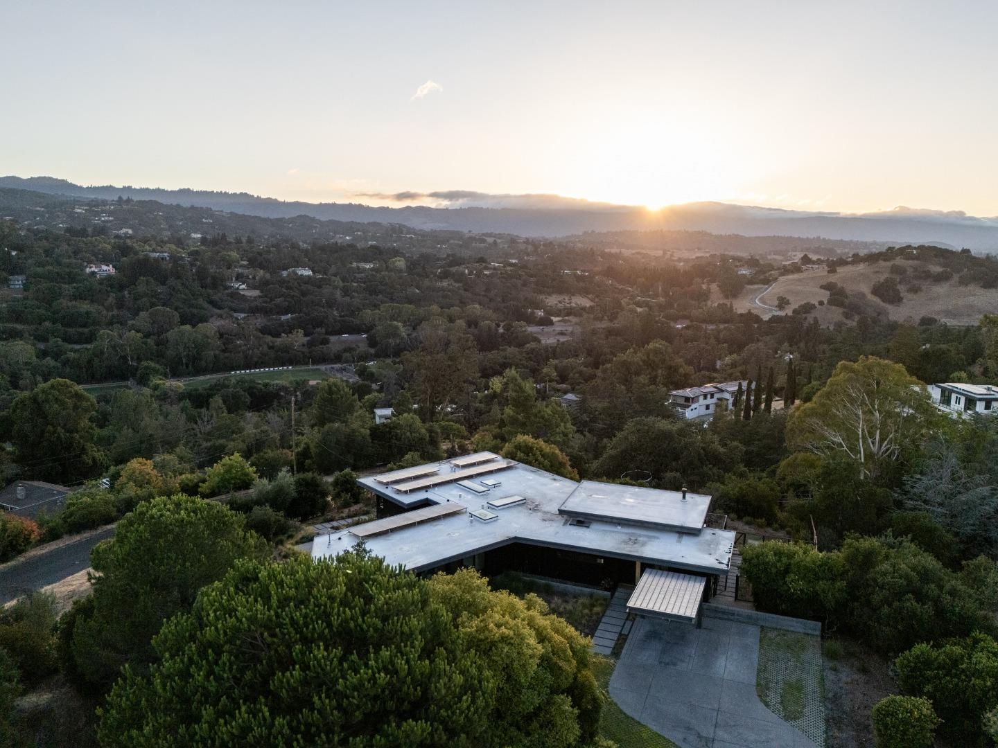 12698 La Cresta Court