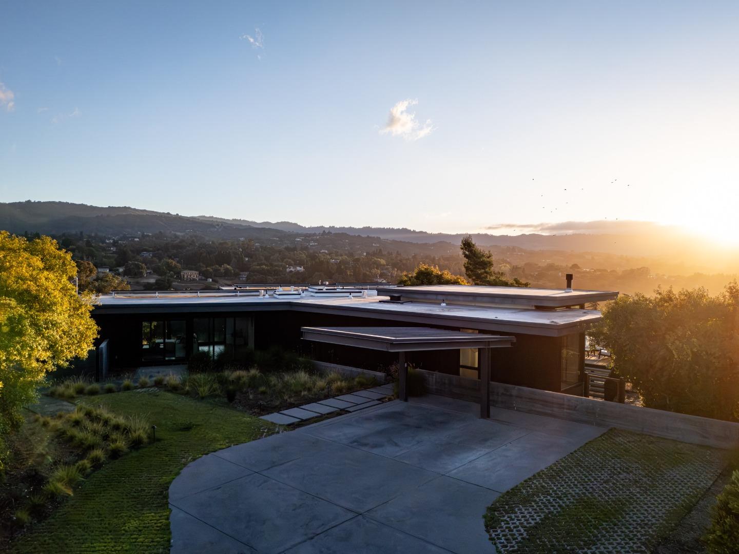 12698 La Cresta Court