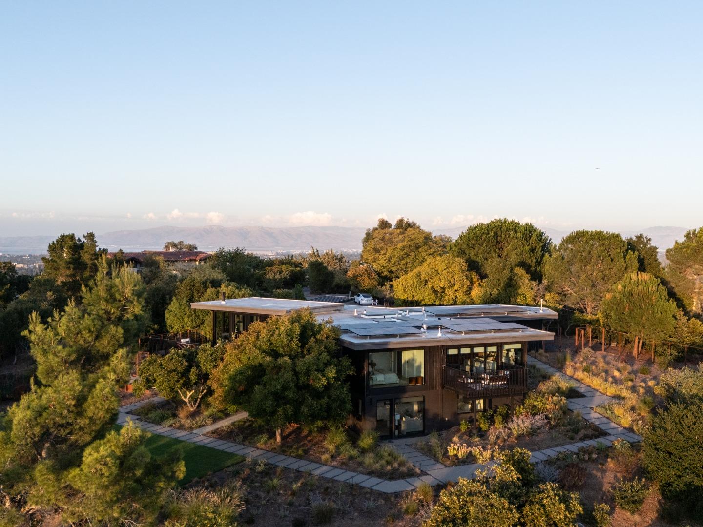 12698 La Cresta Court