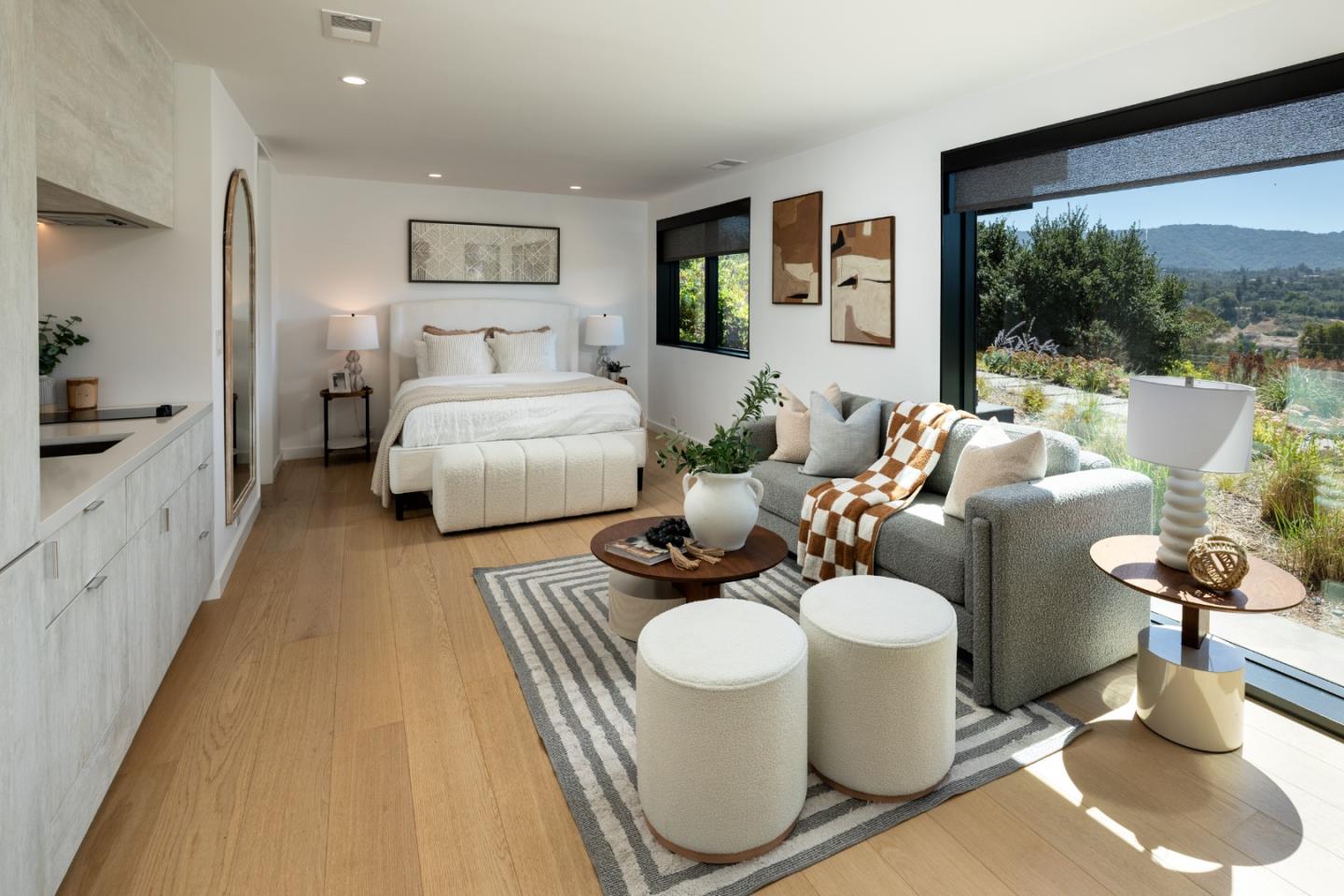 12698 La Cresta Court