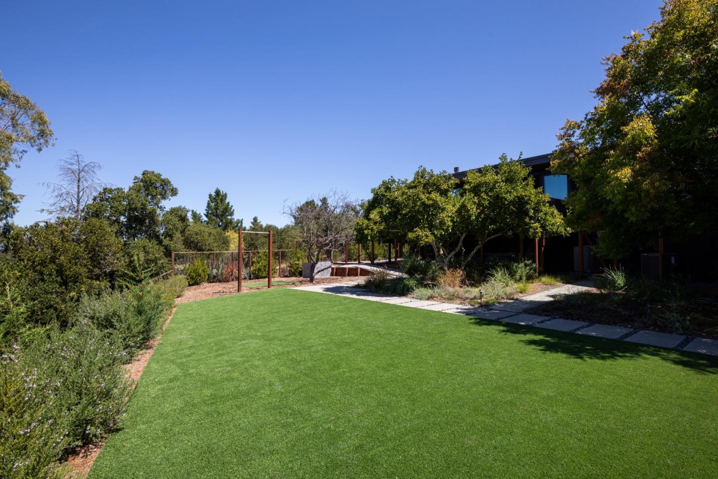 12698 La Cresta Court