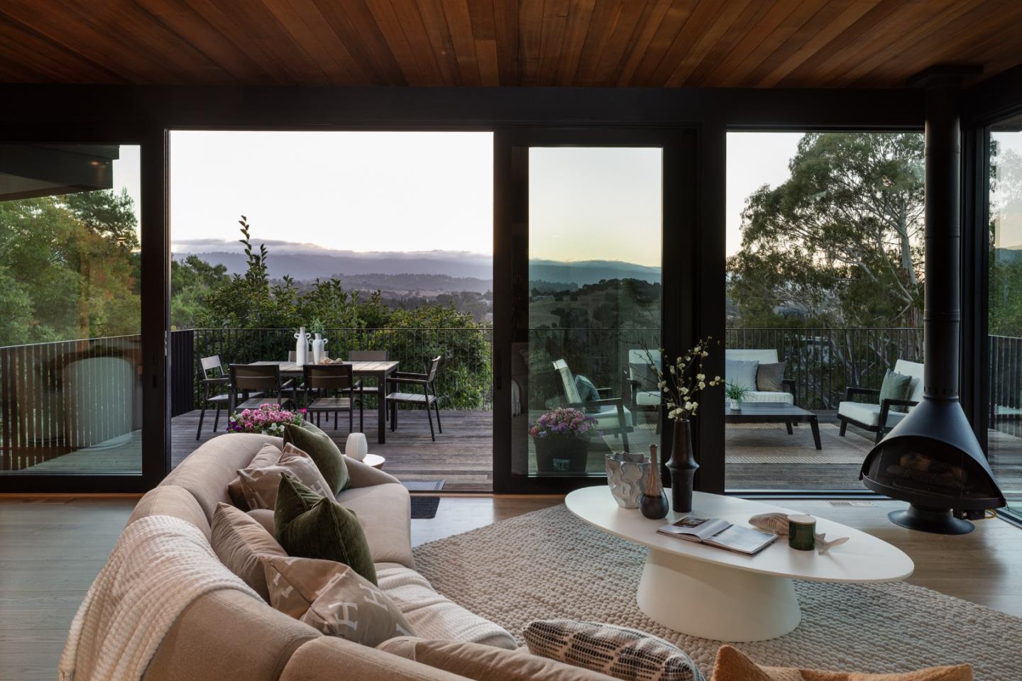 12698 La Cresta Court