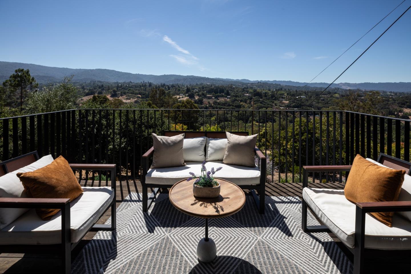 12698 La Cresta Court