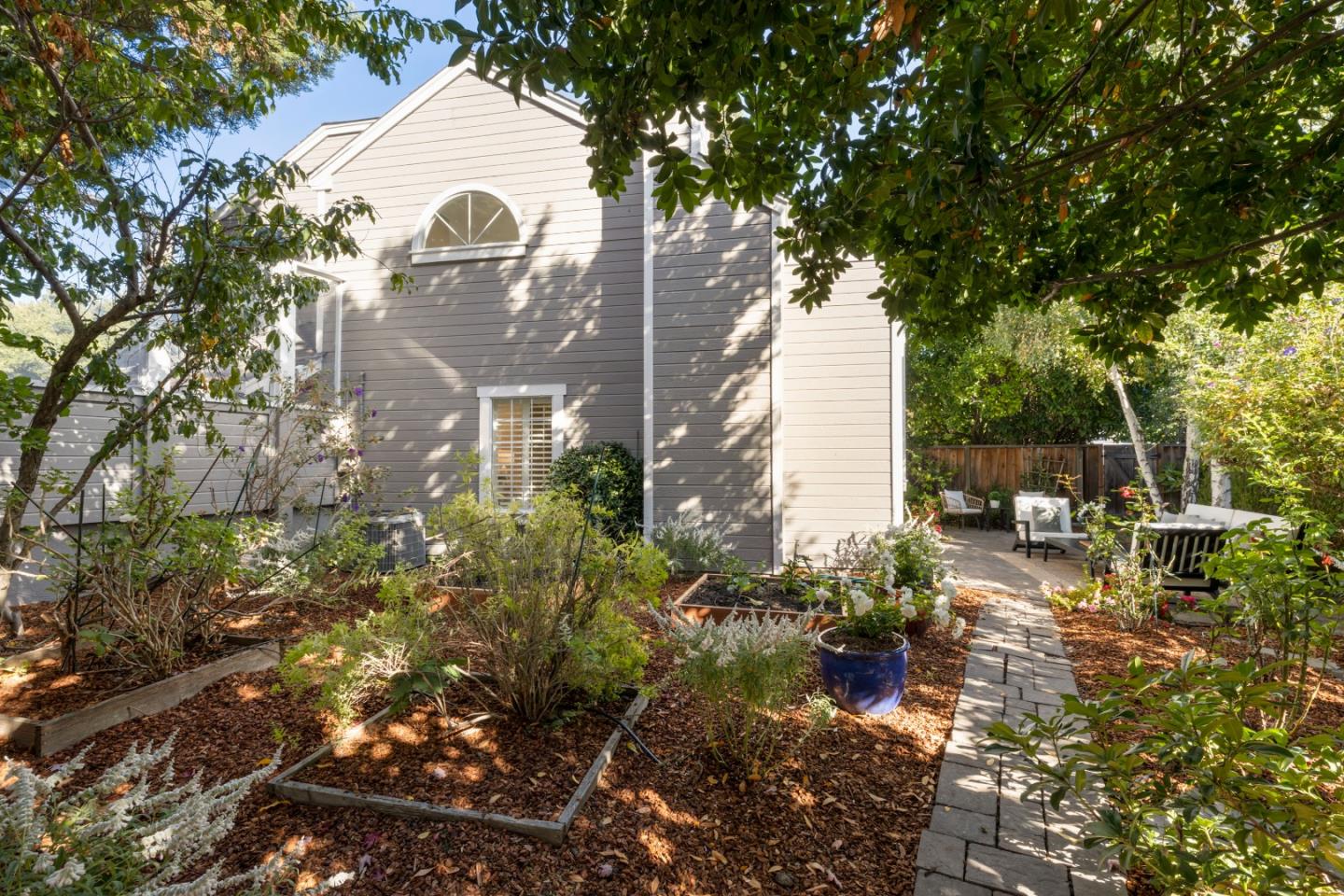 139 Easy Street