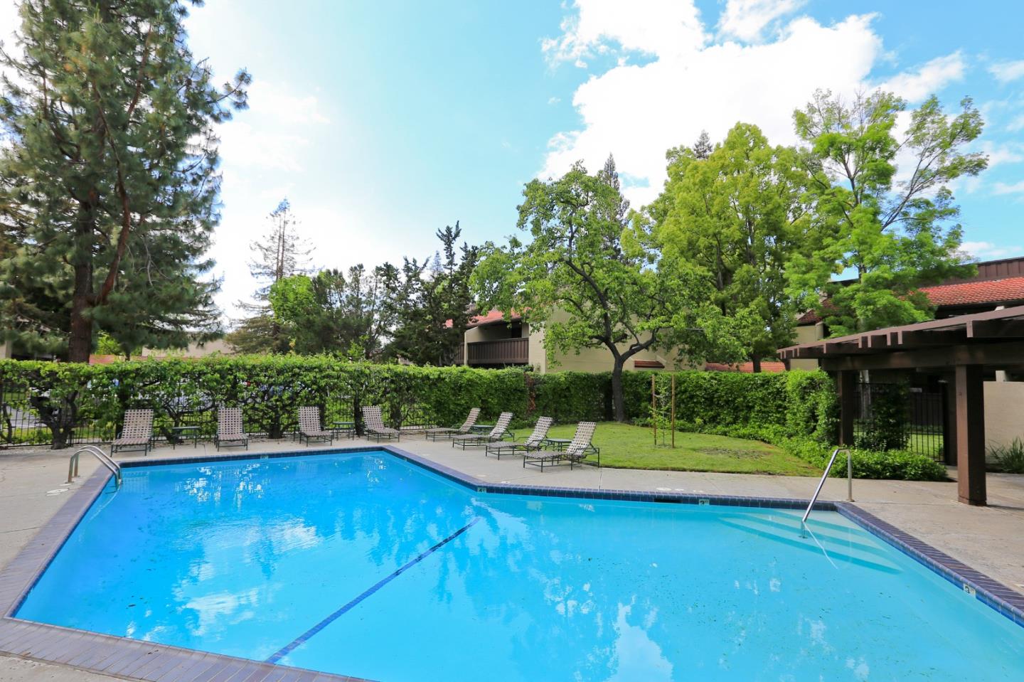 1001 East Evelyn Terrace 110
