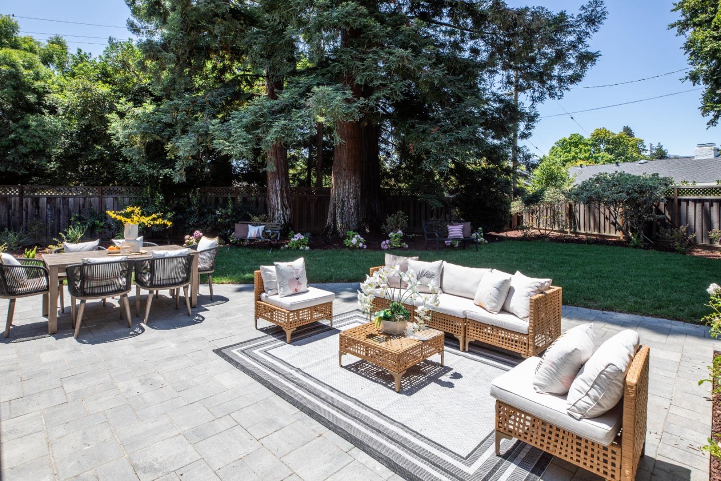 1520 Awalt Court