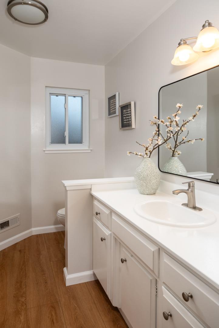 1520 Awalt Court
