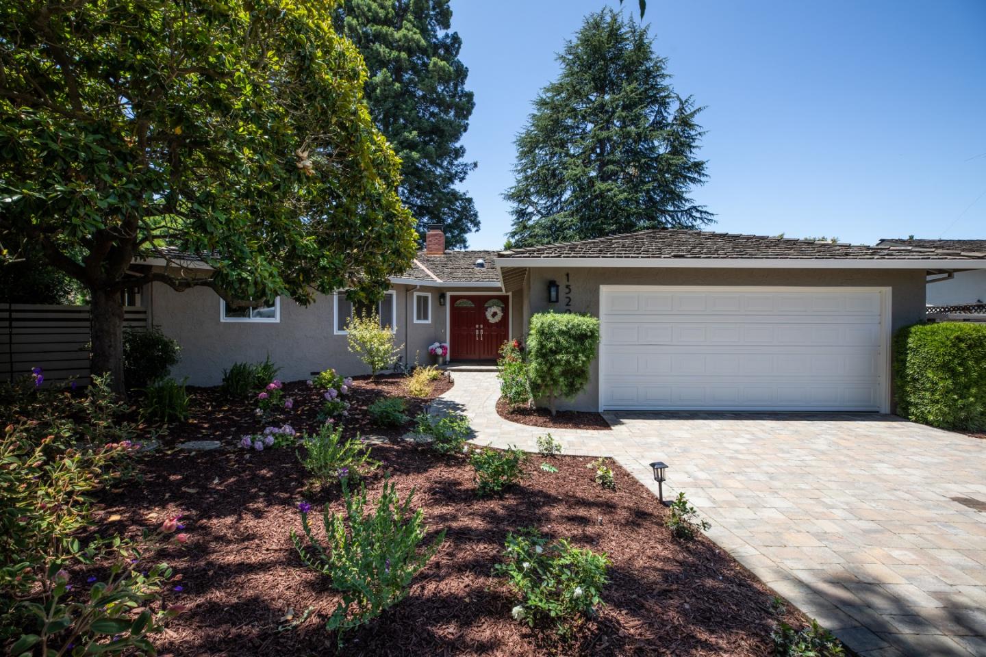 1520 Awalt Court