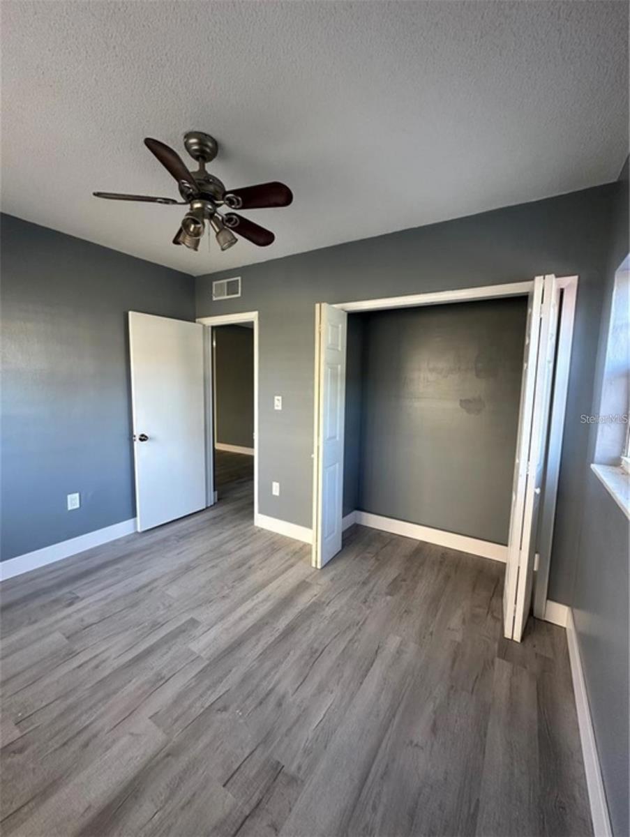 5505 HERNANDES DR #125