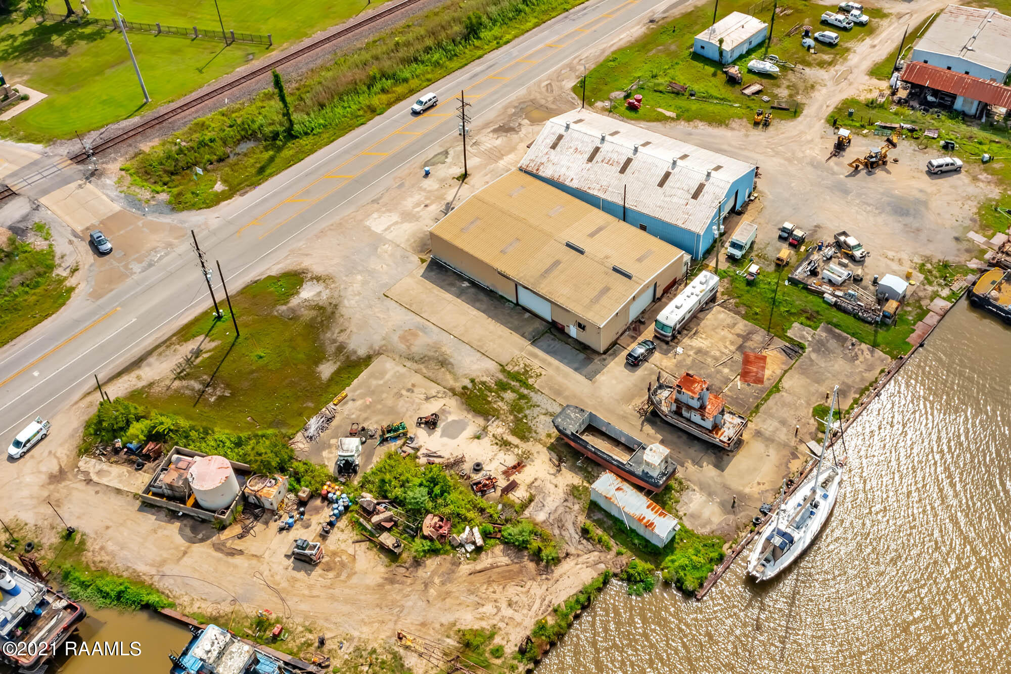9006 Hwy 182