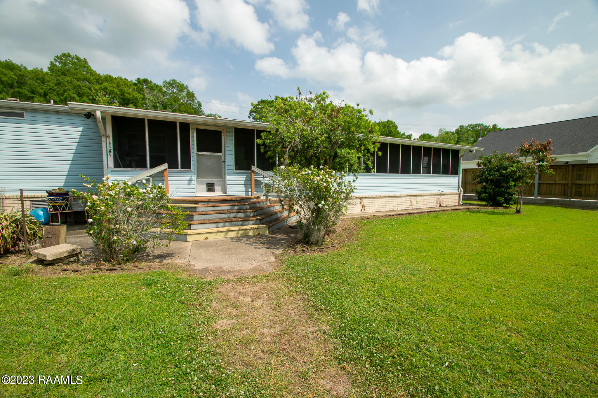 1277 E Stephensville Road
