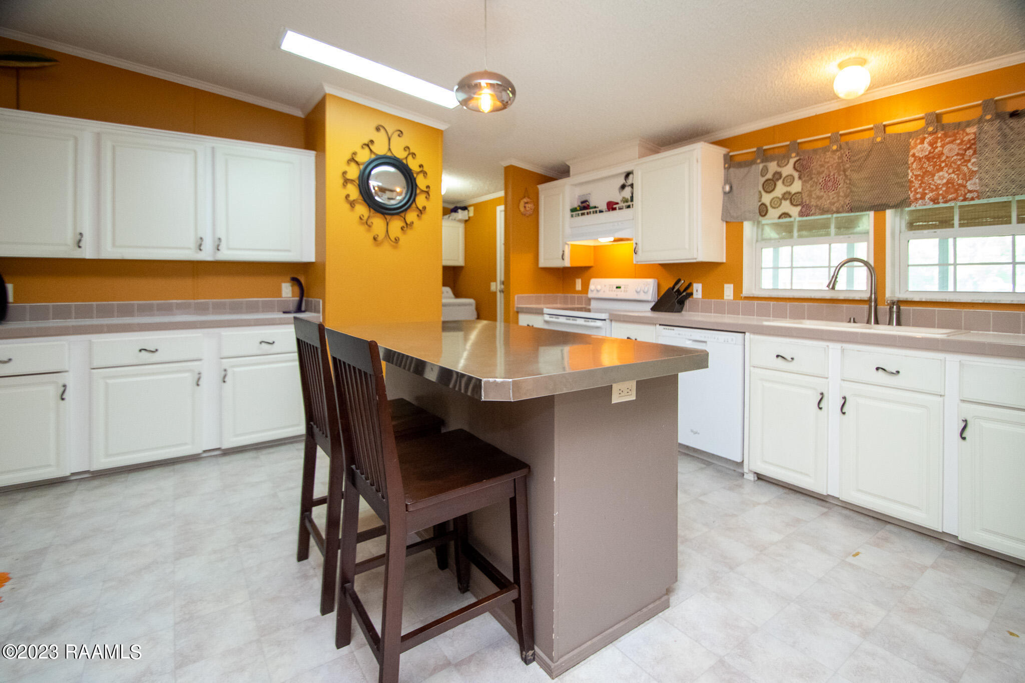 1277 E Stephensville Road