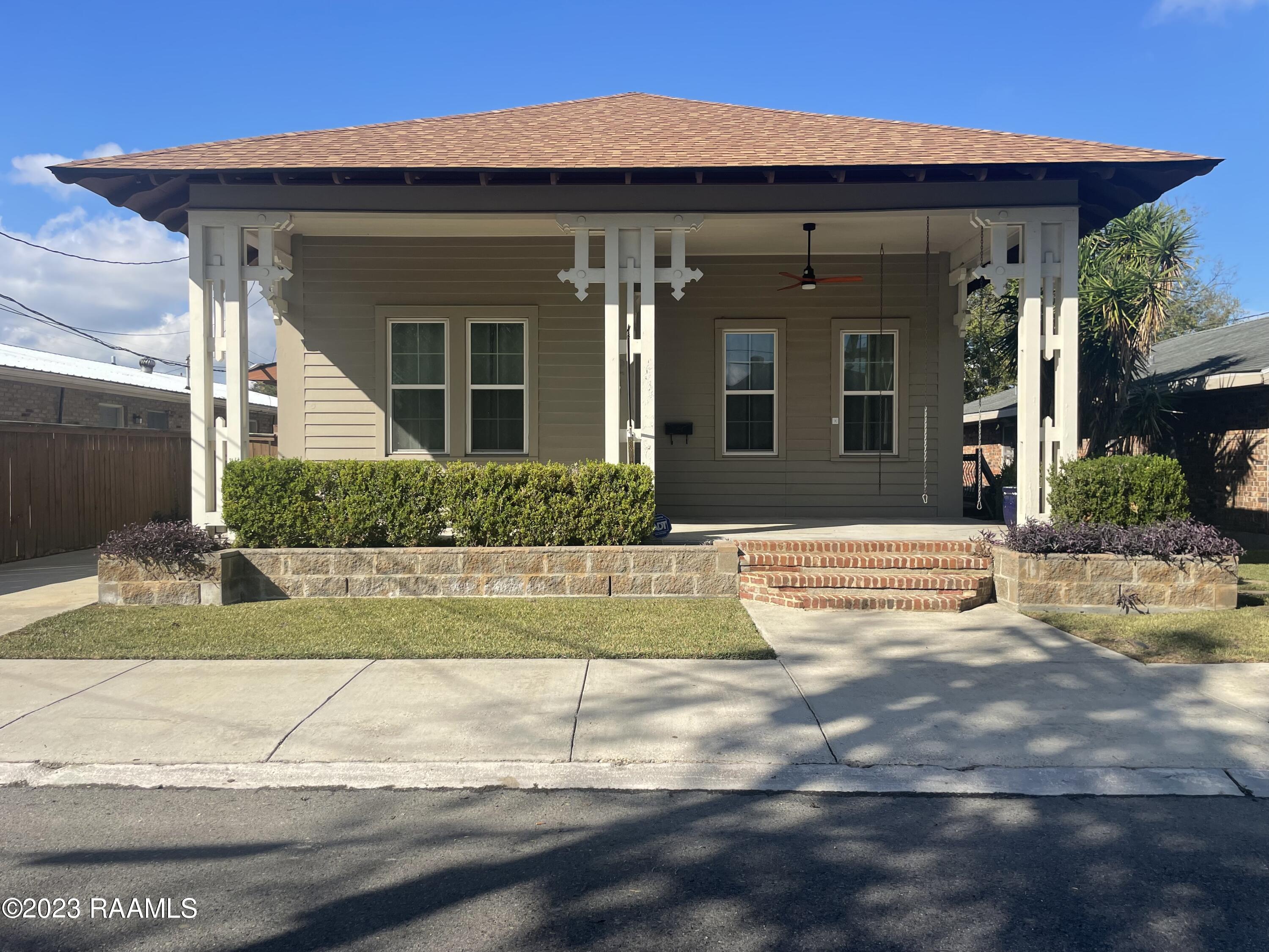 121 St. Clair Street