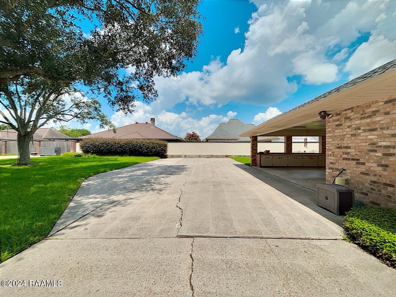 24 Marquis Manor