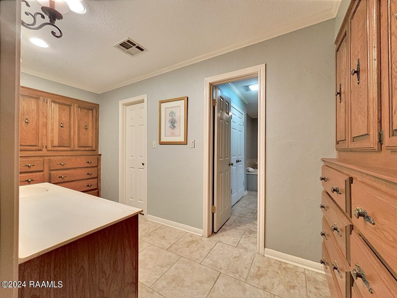24 Marquis Manor