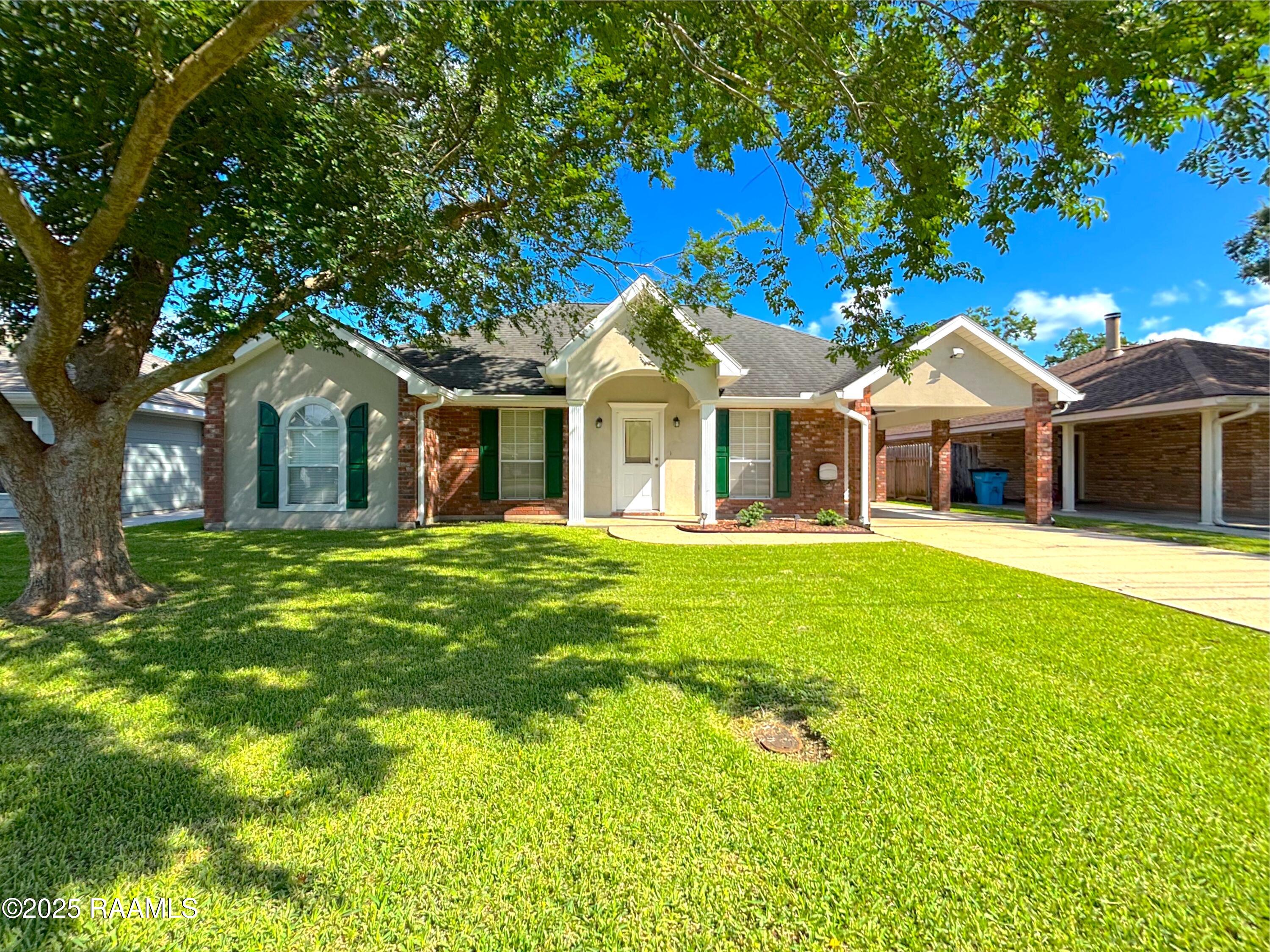 722 Kelli Street