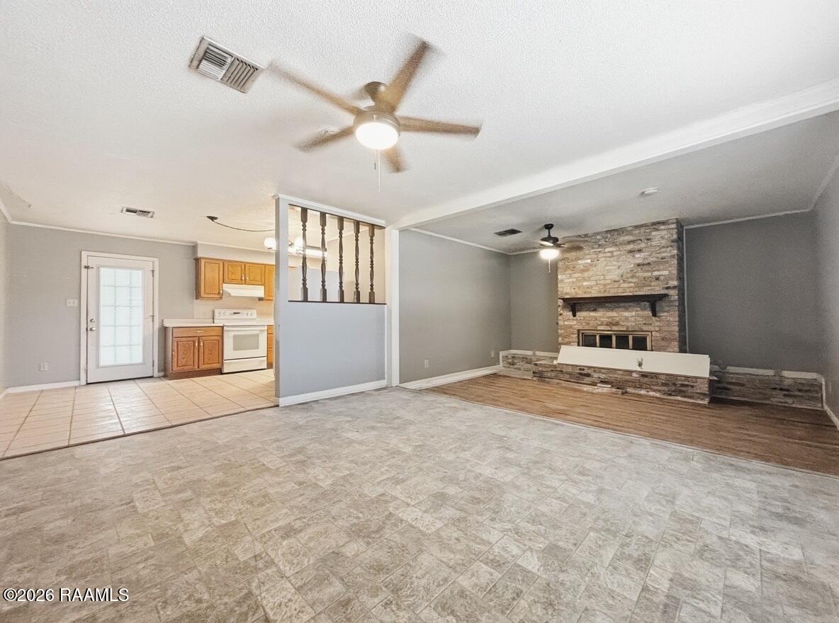 3206 Roselawn Drive