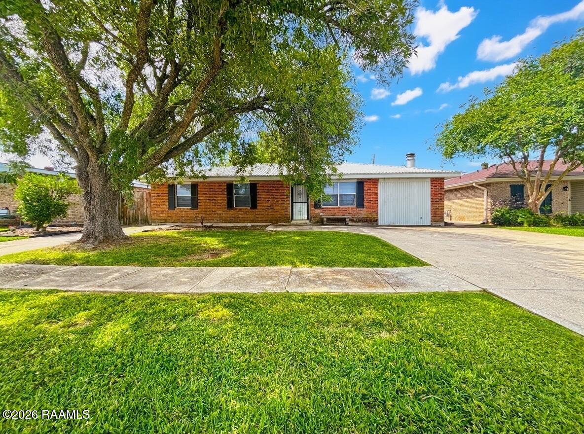 3206 Roselawn Drive