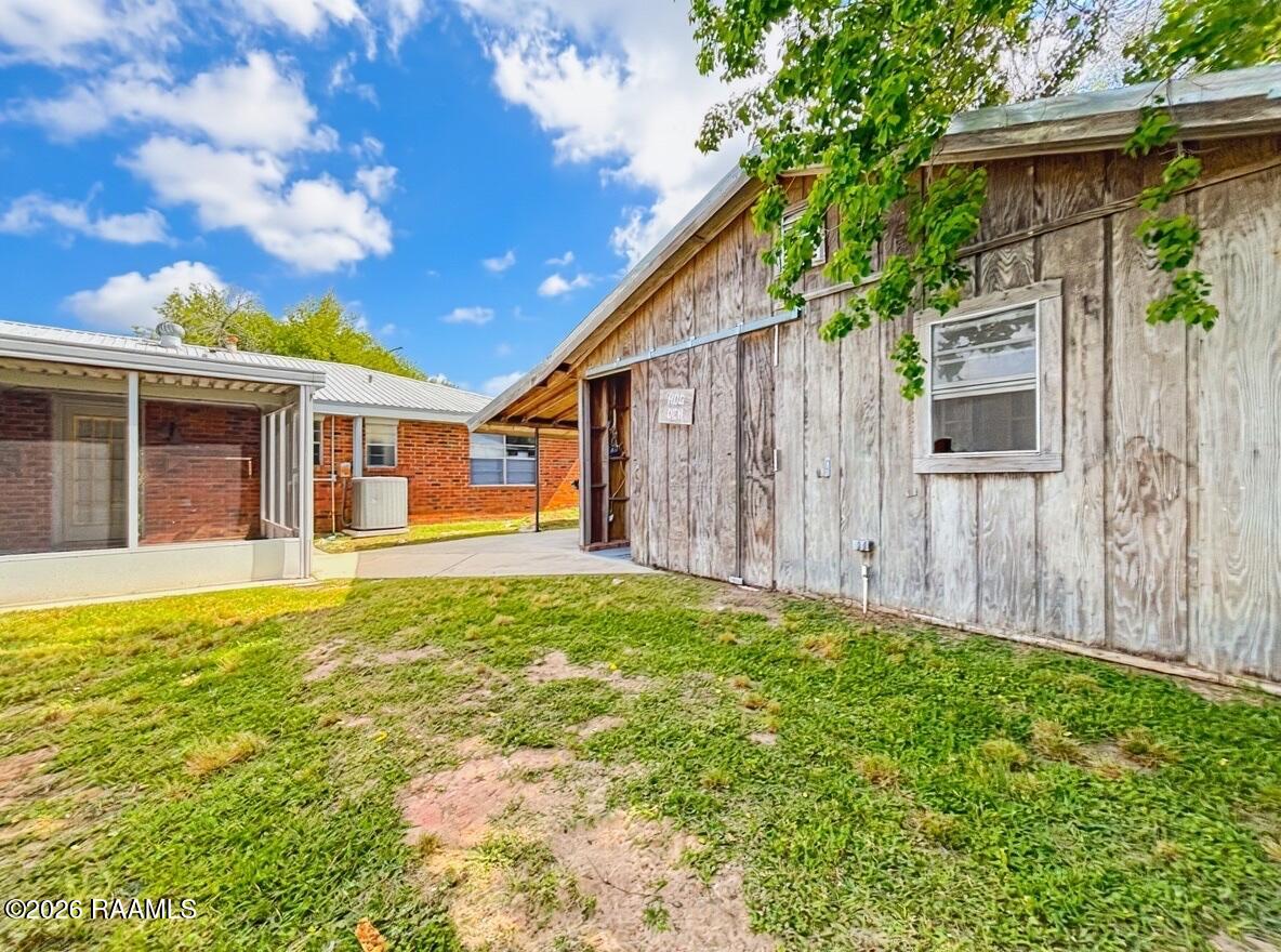 3206 Roselawn Drive