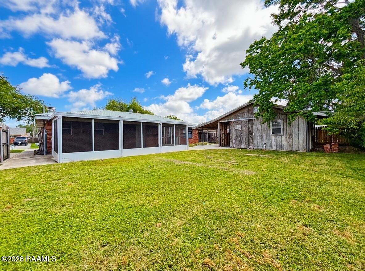 3206 Roselawn Drive