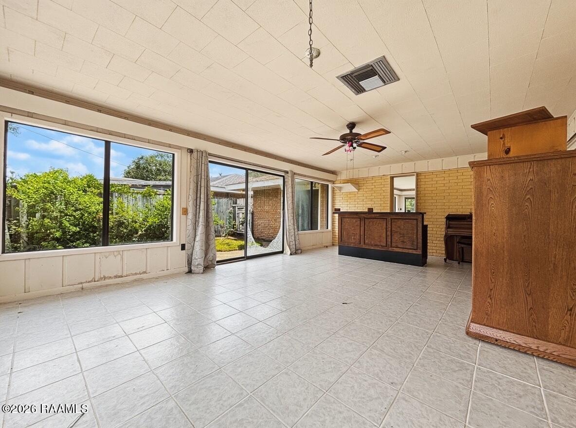 1412 Walnut