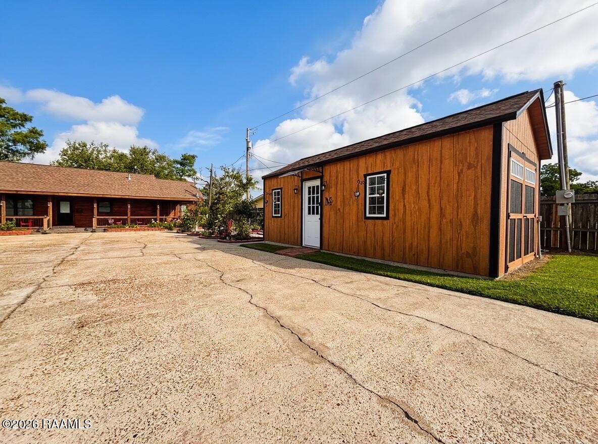 654 Breezy Acres Lane