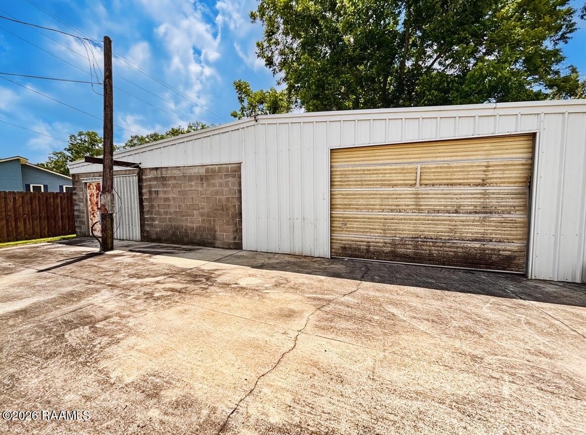 1112 Red Cypress Road