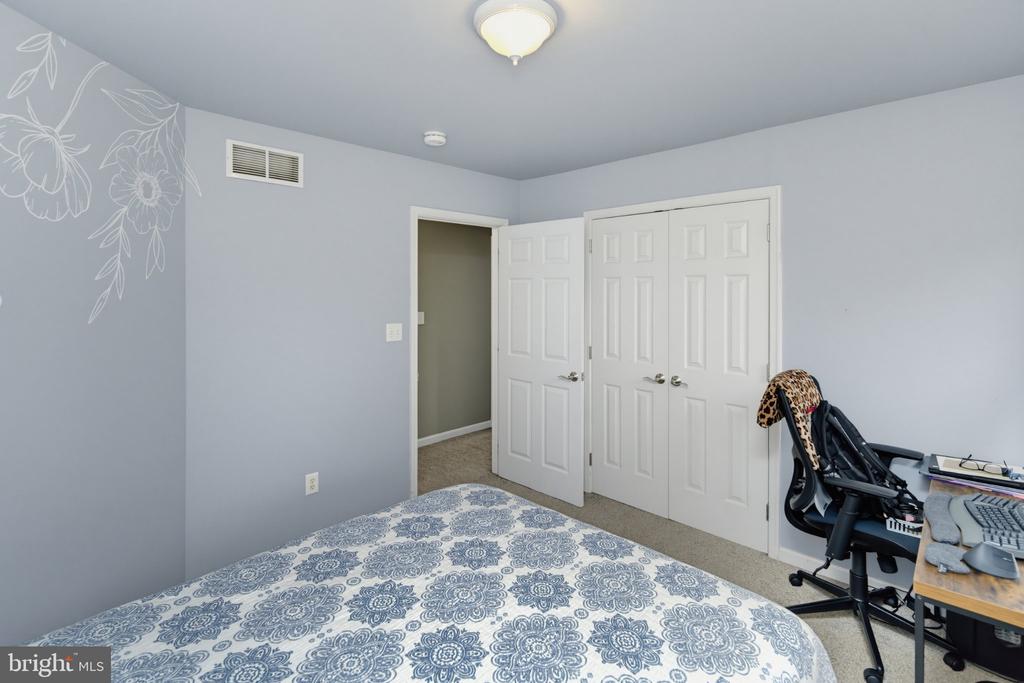 725 N SUMNEYTOWN PIKE Unit: 1