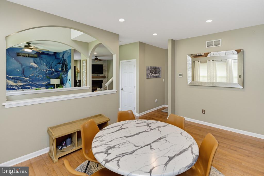 725 N SUMNEYTOWN PIKE Unit: 1
