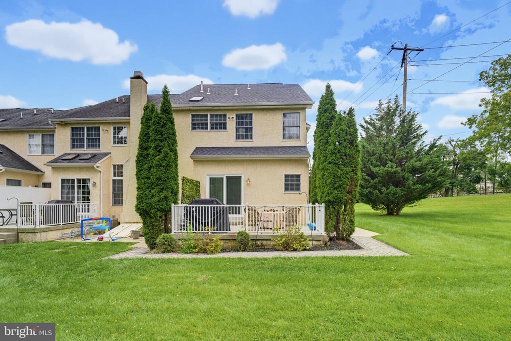 725 N SUMNEYTOWN PIKE Unit: 1