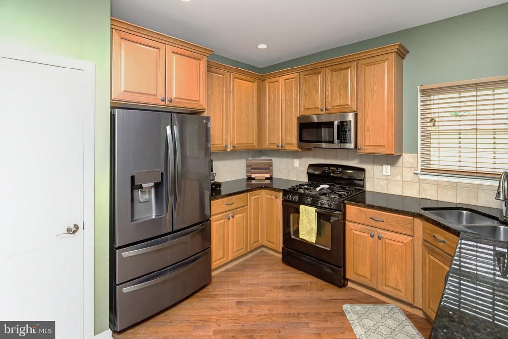725 N SUMNEYTOWN PIKE Unit: 1