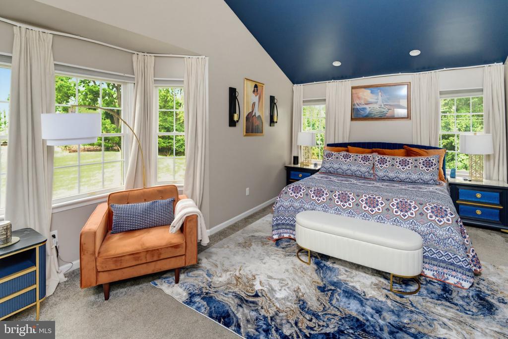 725 N SUMNEYTOWN PIKE Unit: 1