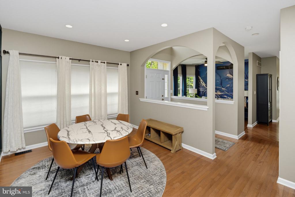725 N SUMNEYTOWN PIKE Unit: 1