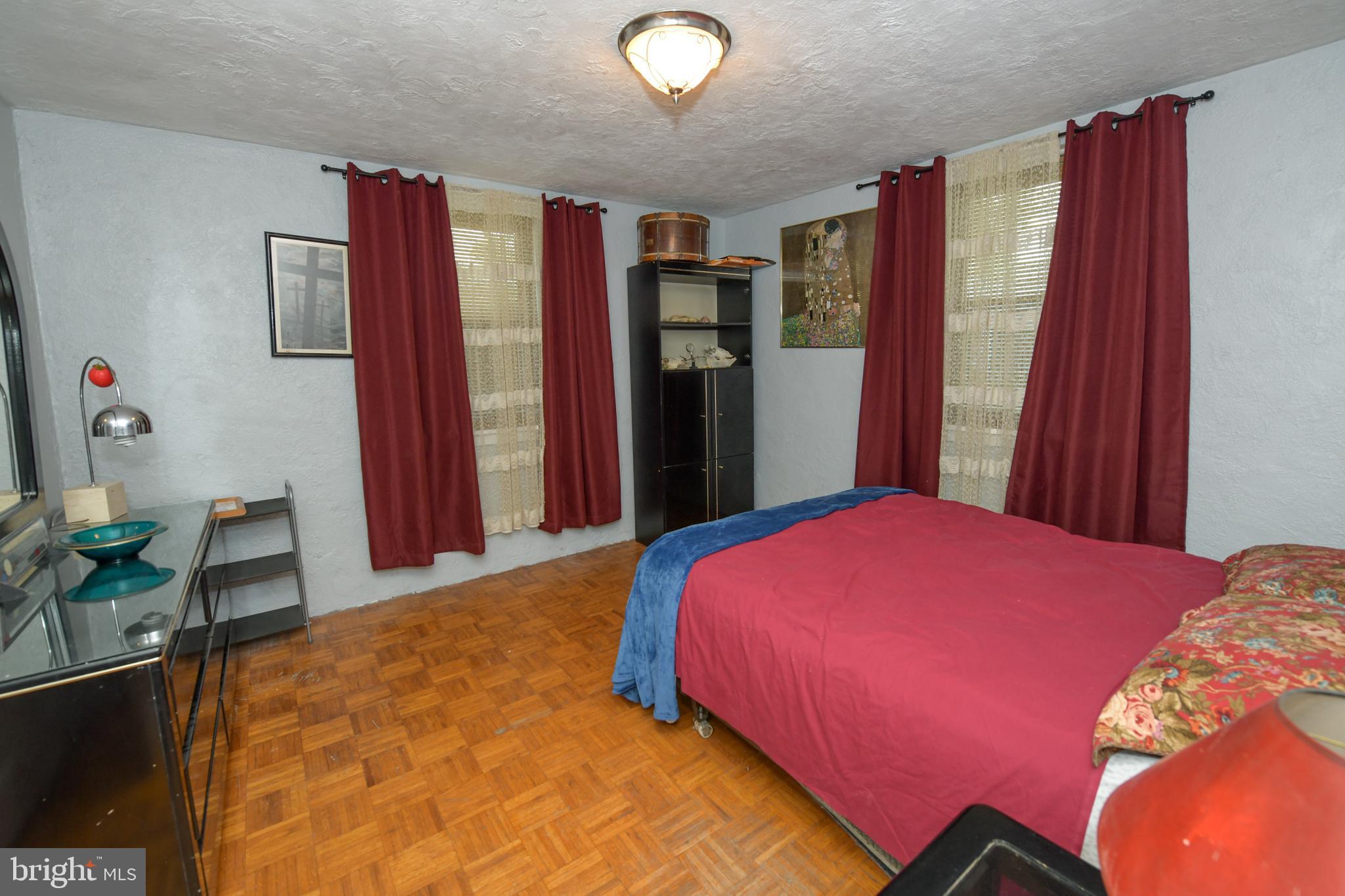 3949 RICHMOND STREET