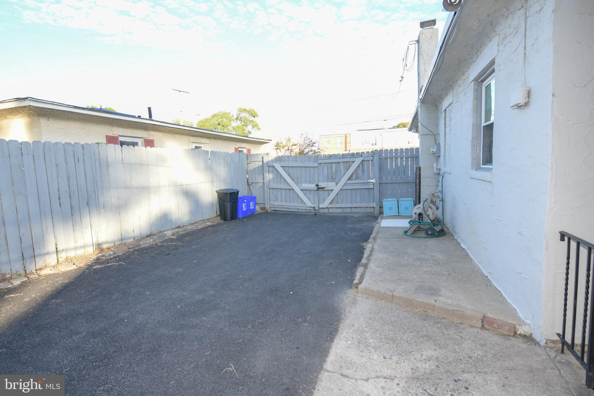 3949 RICHMOND STREET