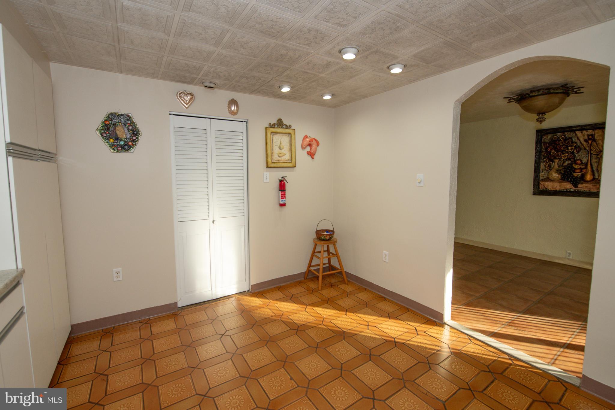 3949 RICHMOND STREET