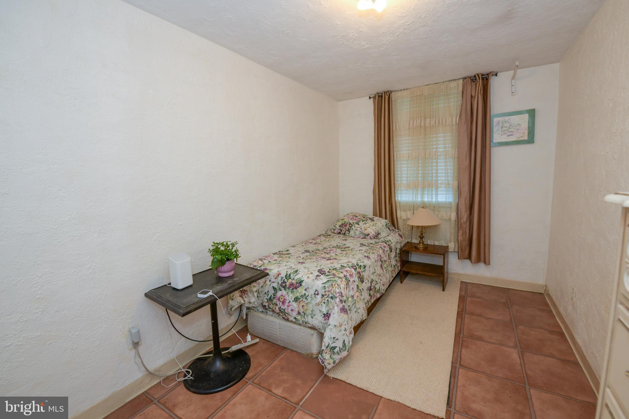 3949 RICHMOND STREET