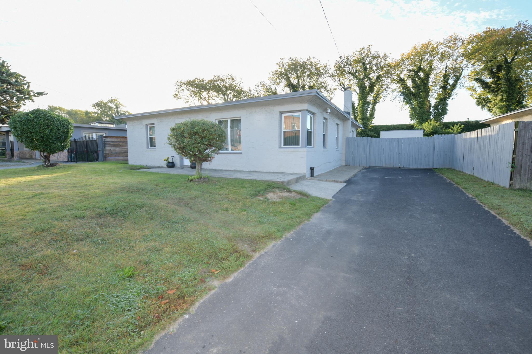 3949 RICHMOND STREET