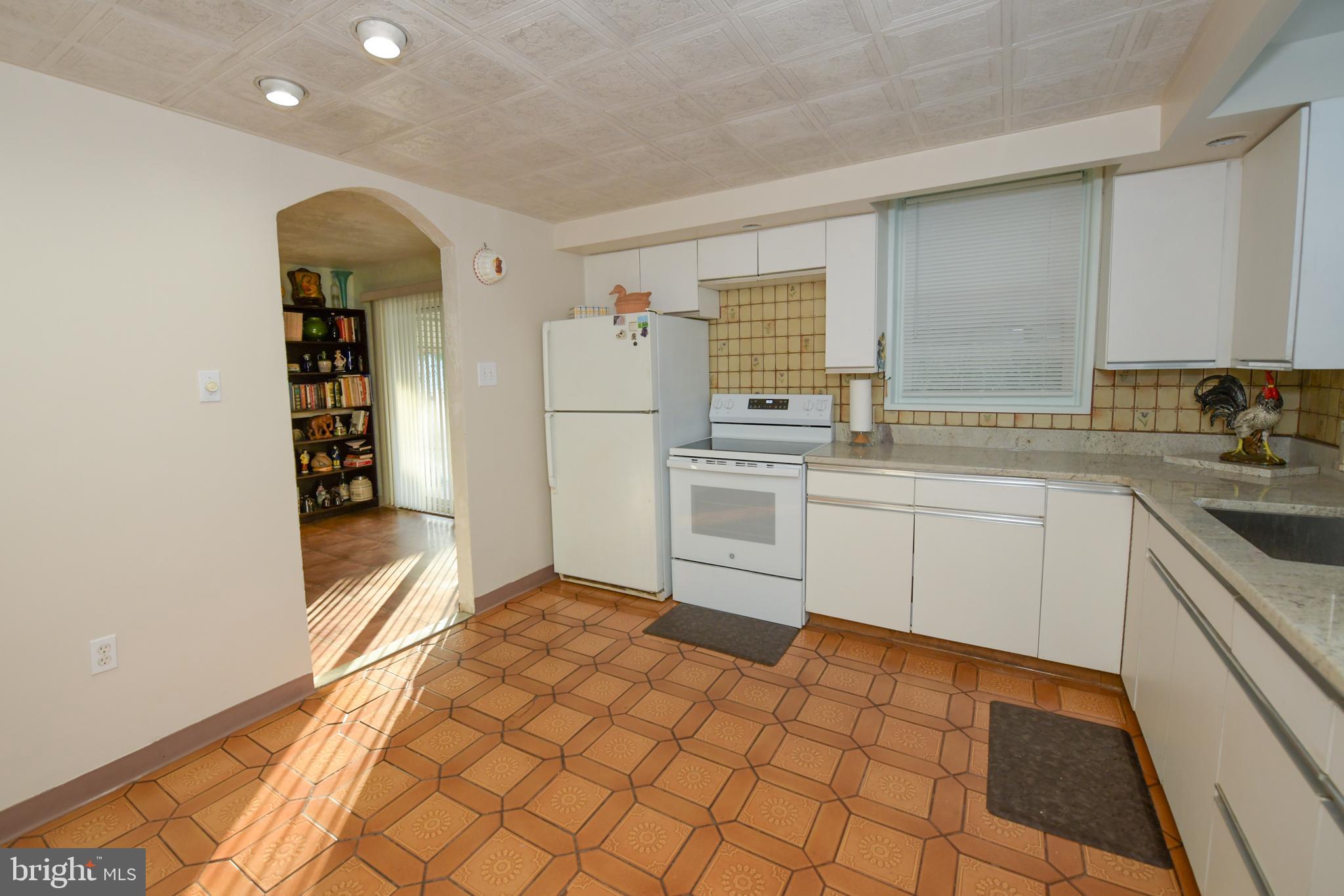 3949 RICHMOND STREET