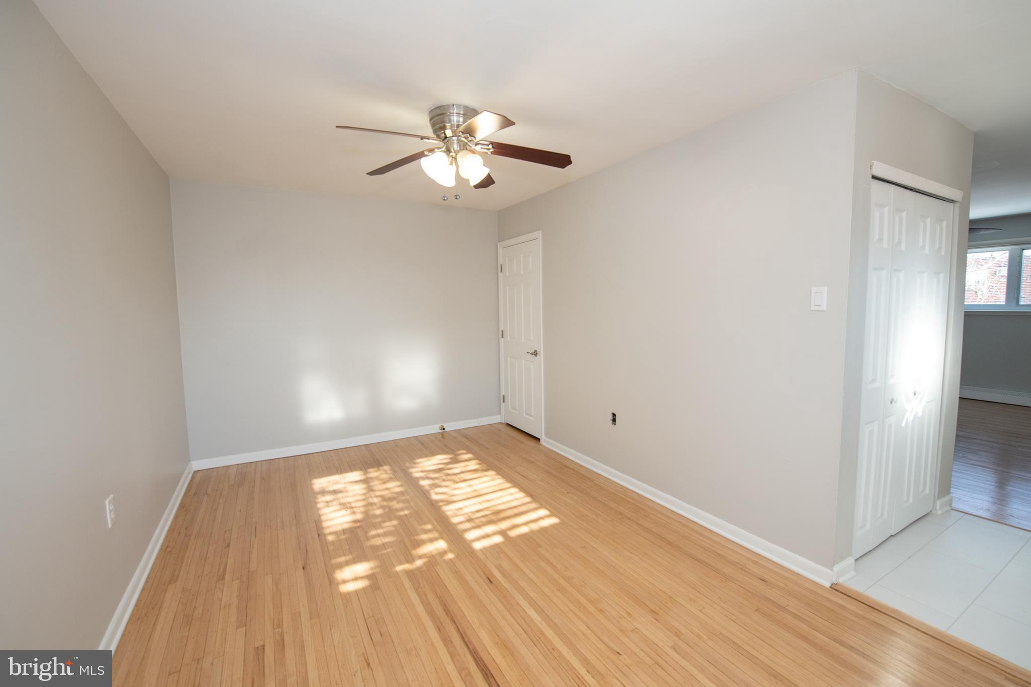 1018 HOFFNAGLE PLACE