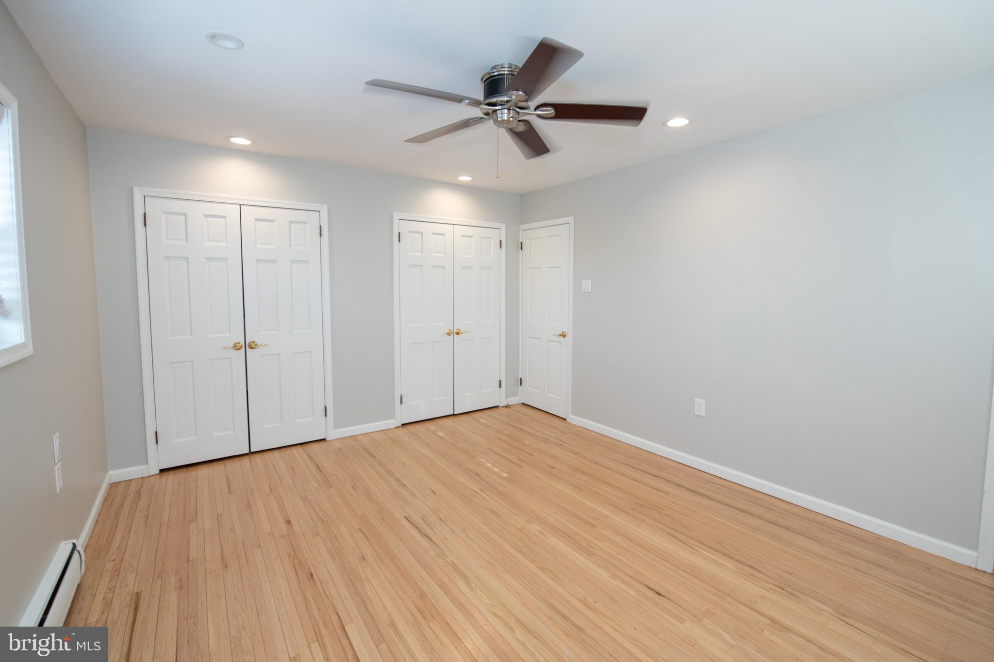 1018 HOFFNAGLE PLACE