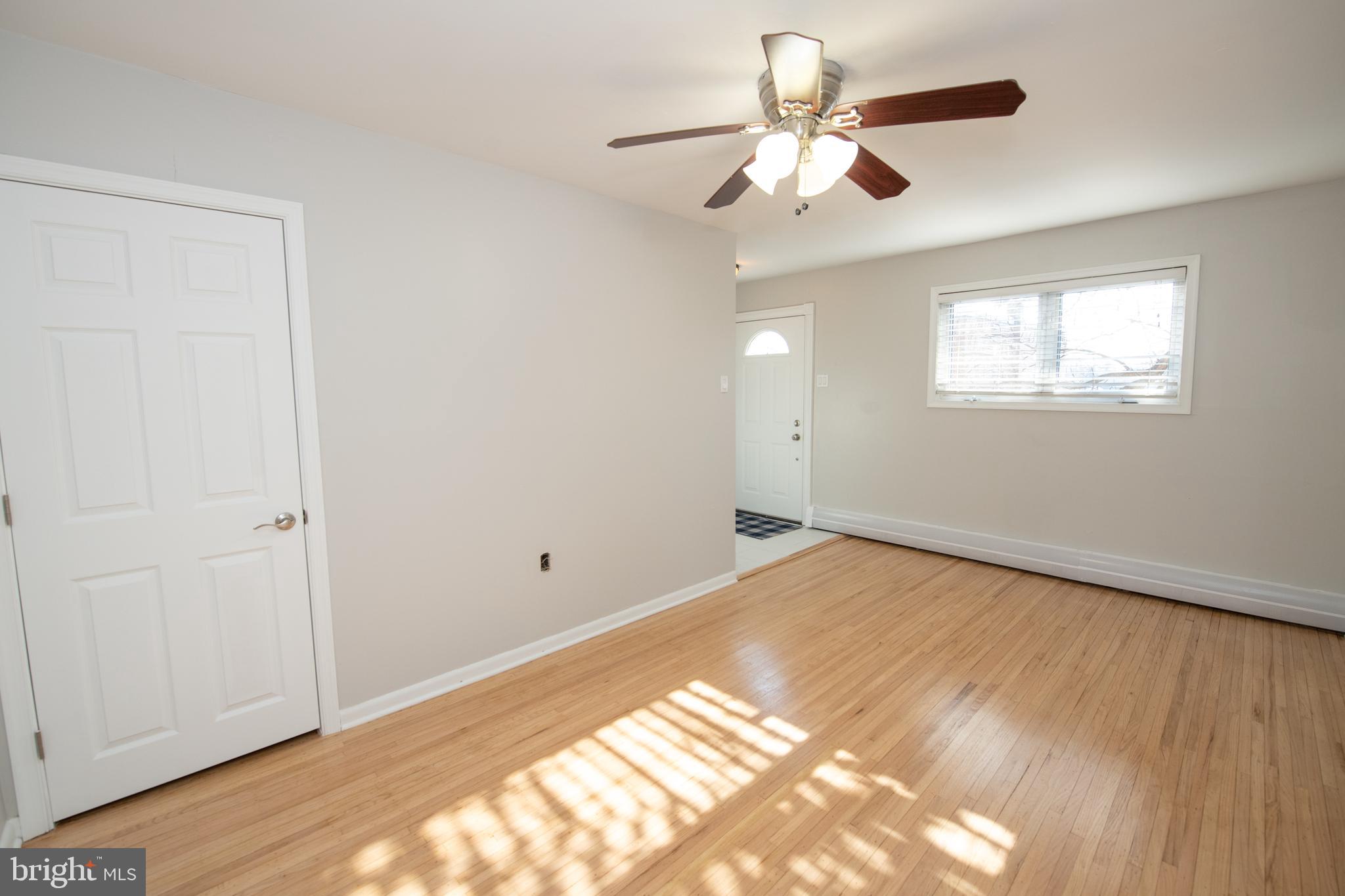 1018 HOFFNAGLE PLACE