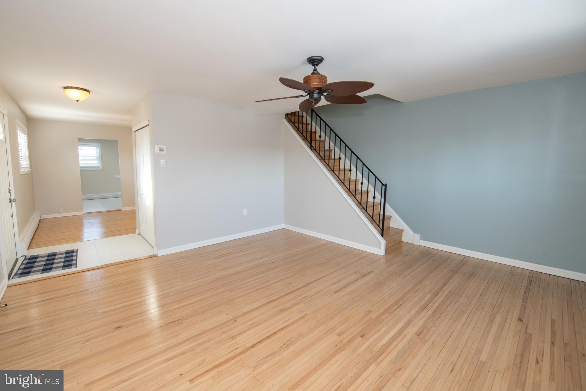 1018 HOFFNAGLE PLACE