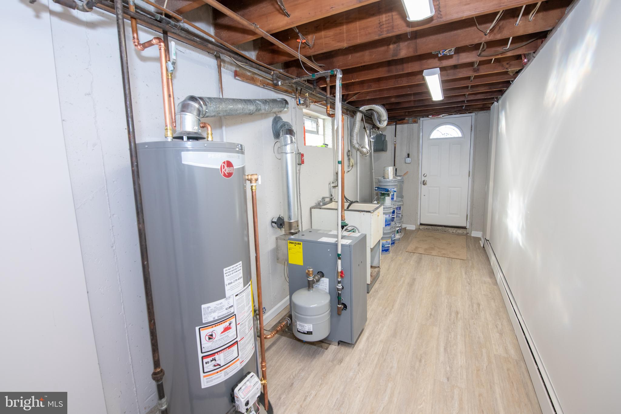 1018 HOFFNAGLE PLACE