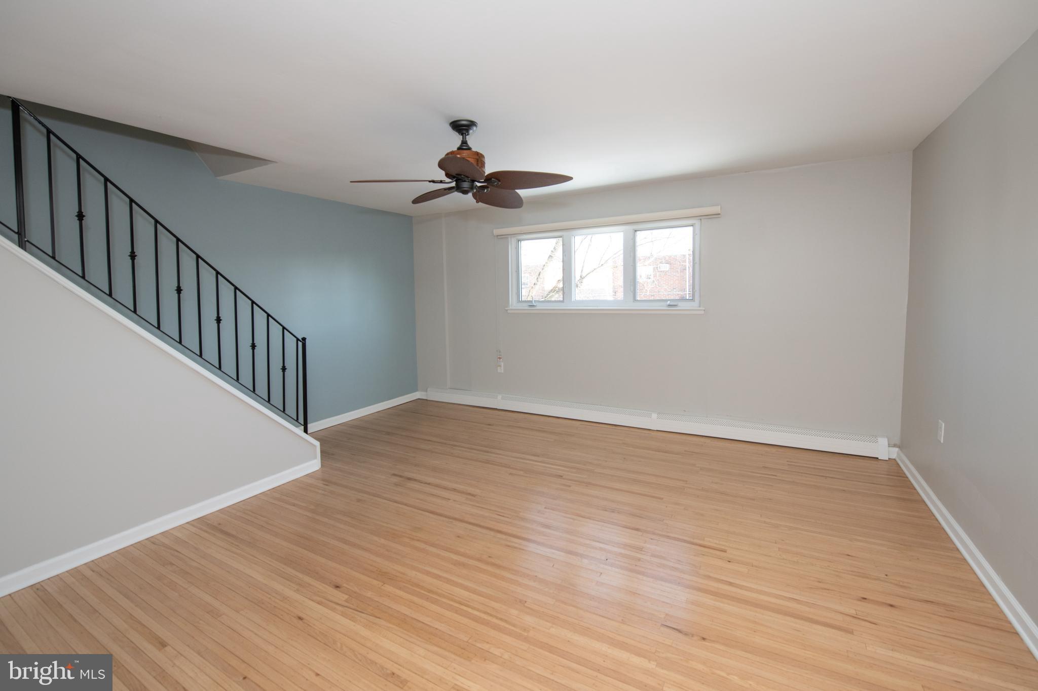 1018 HOFFNAGLE PLACE