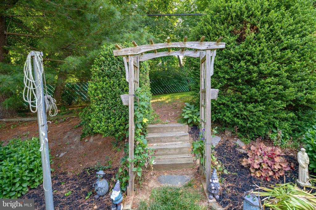 865 MOREFIELD ROAD