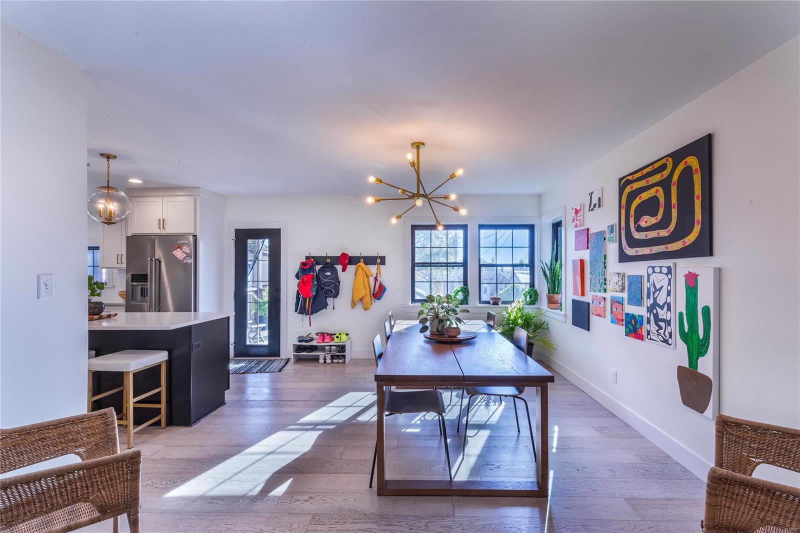 6632 Bancroft