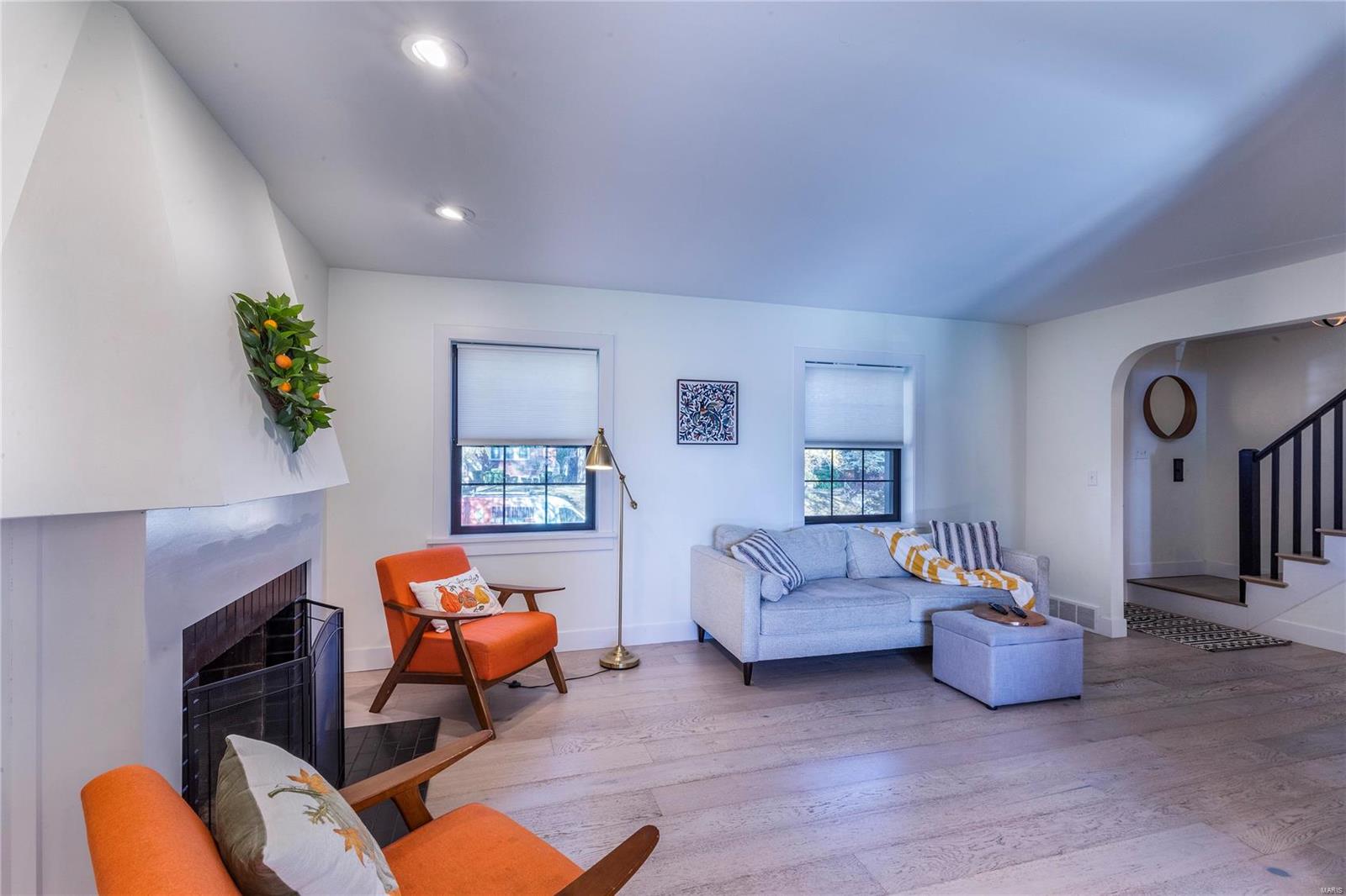 6632 Bancroft