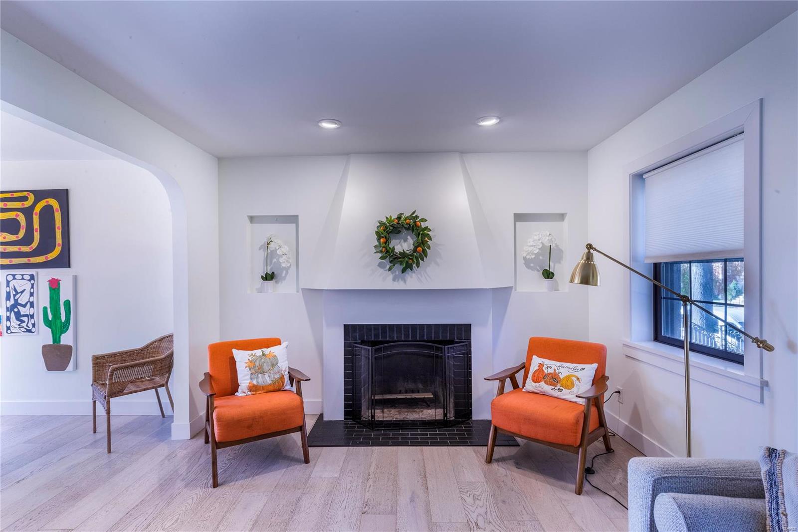 6632 Bancroft