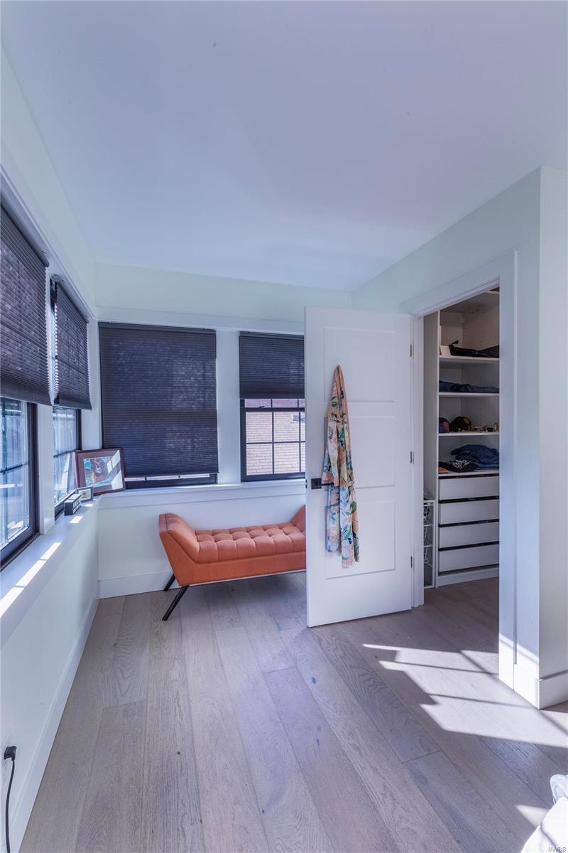 6632 Bancroft